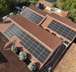 Com taxação prevista para 2023, Brasil atinge 1 milhão de usinas de energia solar