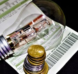 Bandeira amarela acionada pela ANEEL na conta de energia de maio/25