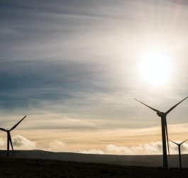 Oferta de energia limpa precisará dobrar até 2030